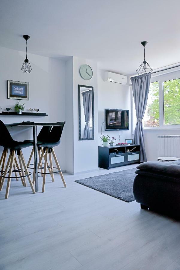 Drop Apartment ซาเกร็บ ภายนอก รูปภาพ